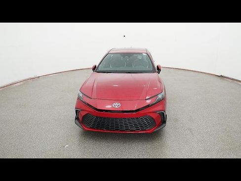 Used 2026 Toyota Camry SE FWD image 13