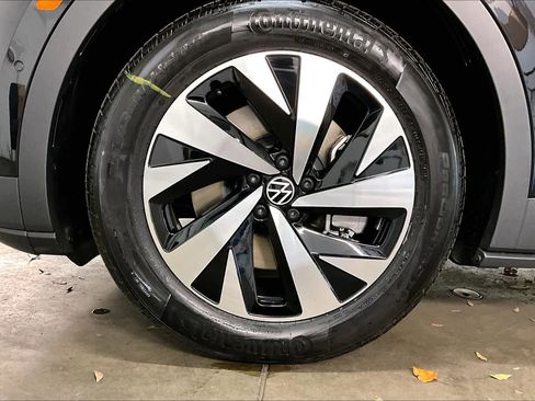 New 2026 Volkswagen ID.4 Pro image 14