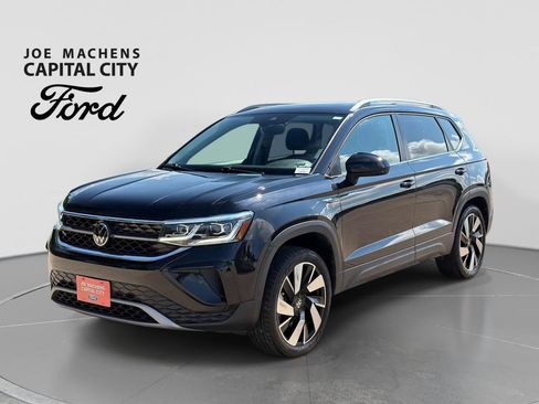 Used 2024 Volkswagen Taos SEL AWD/4WD image 9