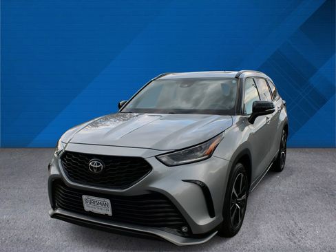 Used 2022 Toyota Highlander XSE image 5