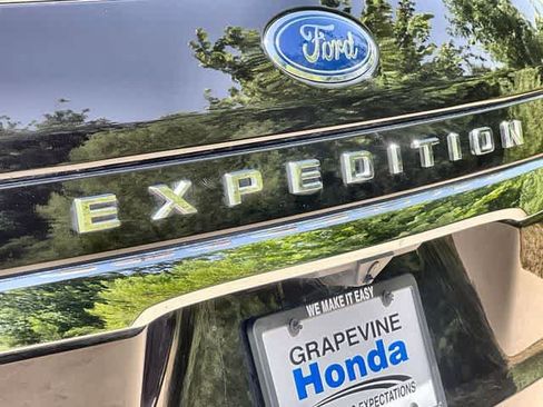 Used 2024 Ford Expedition King Ranch AWD/4WD image 8