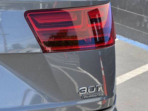 Used 2018 Audi Q7 3.0T Prestige AWD/4WD image 27