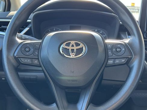 Certified 2025 Toyota Corolla LE image 19