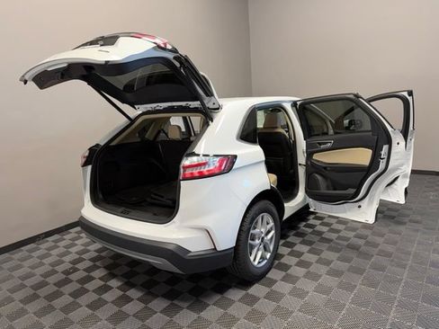 Used 2023 Ford Edge SEL w/ Convenience Package AWD/4WD image 28