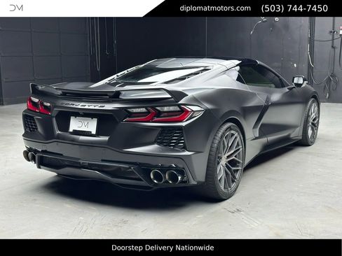 Used 2022 Chevrolet Corvette Stingray Coupe w/ Z51 Performance Package image 7