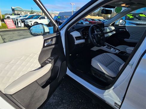 Used 2023 Mitsubishi Outlander SEL image 16