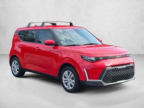 Used 2024 Kia Soul LX FWD image 4