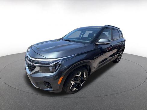 Used 2025 Kia Seltos S FWD image 3