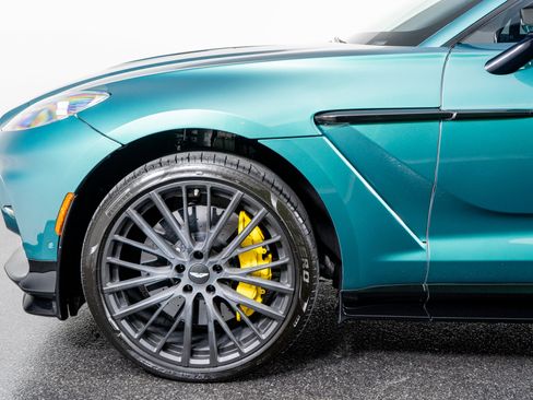 Used 2023 Aston Martin DBX 707 image 19