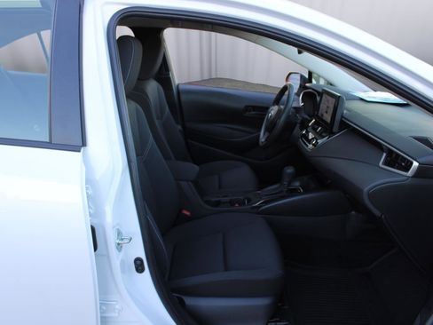 Certified 2024 Toyota Corolla LE image 33