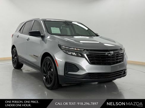 Used 2024 Chevrolet Equinox LS w/ LS Convenience Package FWD image 4