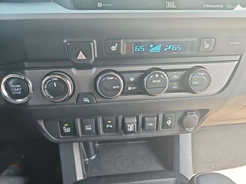 Used 2020 Toyota Tacoma TRD Pro AWD/4WD image 30