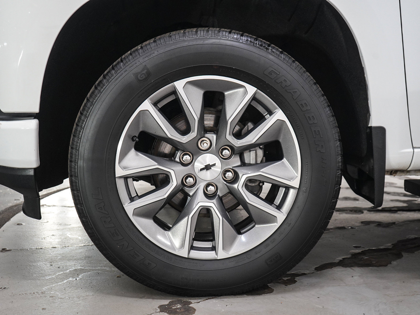 Used 2019 Chevrolet Silverado 1500 RST w/ All-Star Edition AWD/4WD image 30