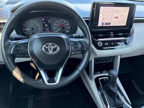 Certified 2025 Toyota Corolla Cross LE FWD image 13