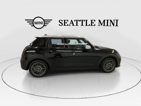New 2026 MINI Cooper 4-Door Hardtop image 12