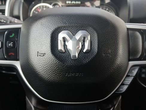 Used 2022 RAM 1500 Lone Star AWD/4WD image 5