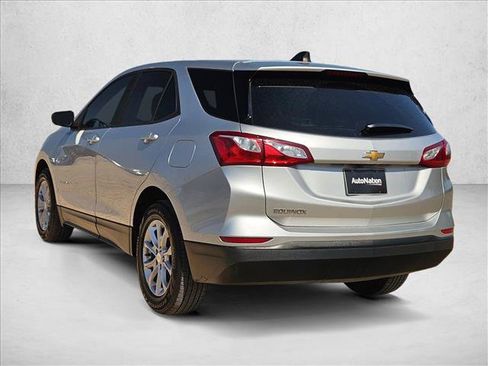 Used 2021 Chevrolet Equinox LS w/ LS Convenience Package FWD image 8