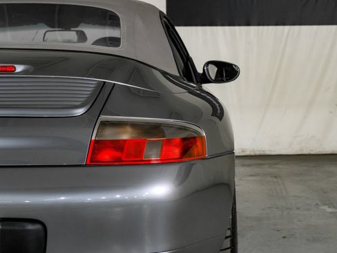 Used 2001 Porsche 911 Carrera RWD image 35
