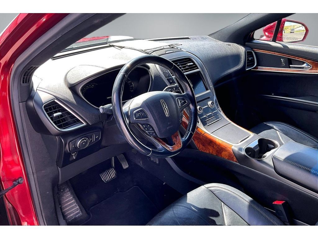 Used 2016 Lincoln MKX Reserve w/ Equipment Group 102A AWD/4WD image 14