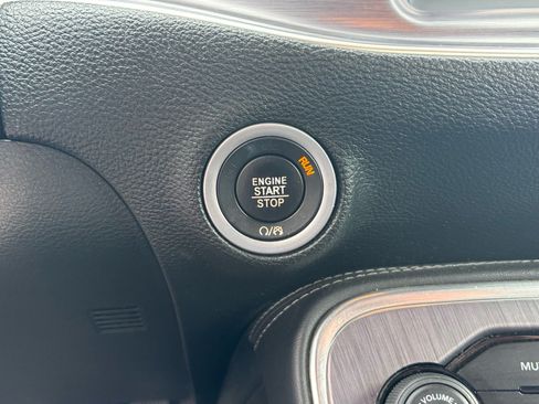 Used 2018 Dodge Challenger SXT RWD image 14
