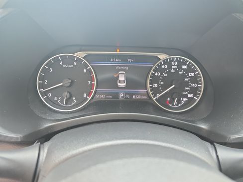 Used 2025 Nissan Sentra SV FWD image 18
