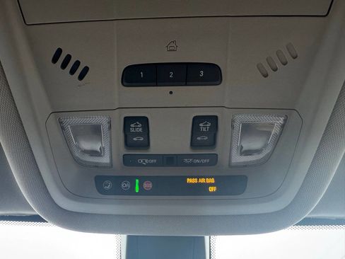 Used 2018 GMC Acadia Denali image 29