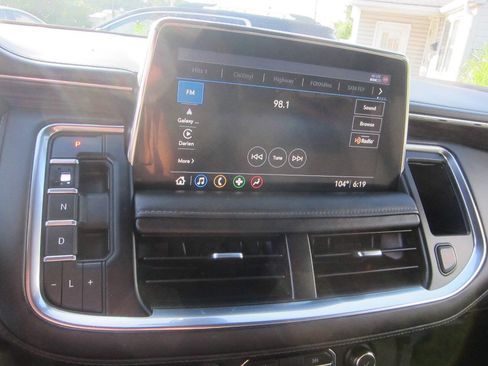 Used 2021 Chevrolet Suburban LS w/ Driver Alert Package AWD/4WD image 12