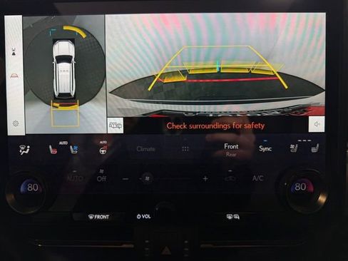 Used 2024 Lexus GX 550 w/ Accessory Package (Z1) image 28