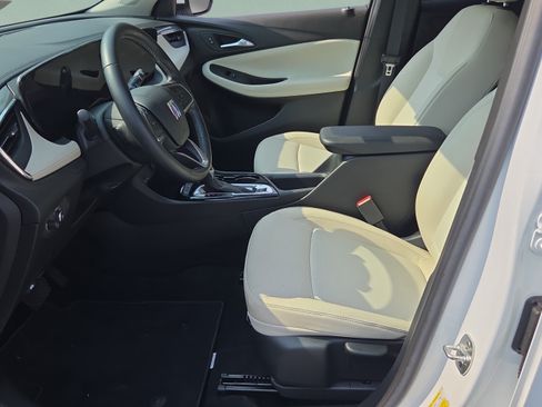 Certified 2024 Buick Encore GX Preferred FWD image 9