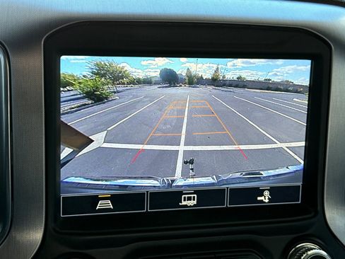 Used 2021 GMC Sierra 1500 SLT image 25