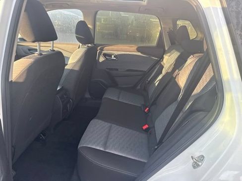Used 2023 Nissan Rogue SV AWD/4WD image 8