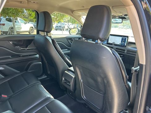 Used 2023 Lincoln Corsair Standard image 46