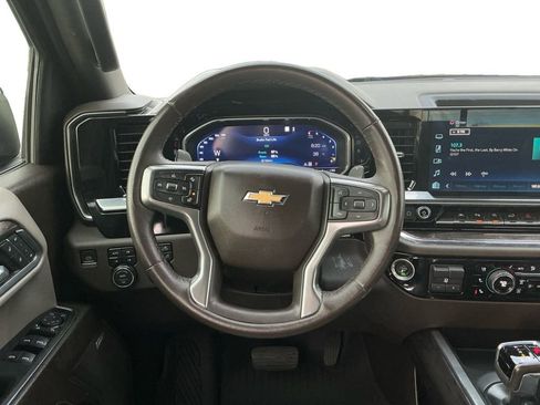 Used 2023 Chevrolet Silverado 1500 LTZ image 13