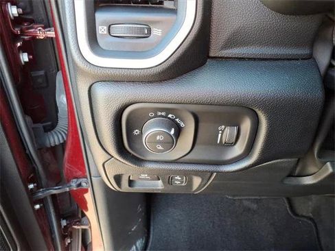 Certified 2022 RAM 1500 Big Horn image 14