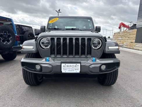 Used 2022 Jeep Wrangler Unlimited Sahara AWD/4WD image 9