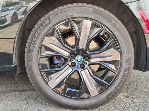 Used 2024 BMW iX xDrive50 w/ Premium Package AWD/4WD image 14
