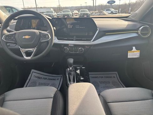 New 2026 Chevrolet Trax LT w/ Driver Confidence Package image 9
