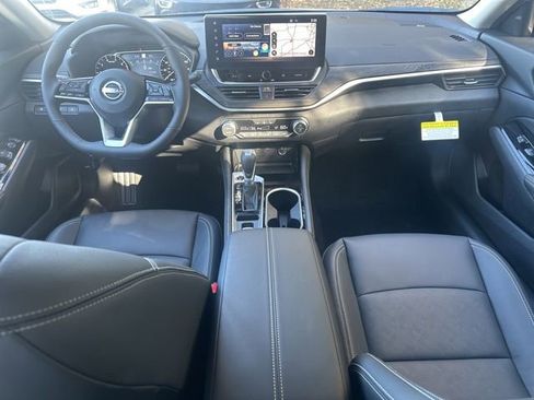 New 2025 Nissan Altima 2.5 SL image 10