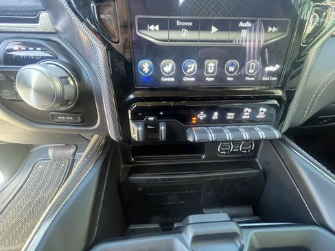 Used 2020 RAM 1500 Limited AWD/4WD image 19