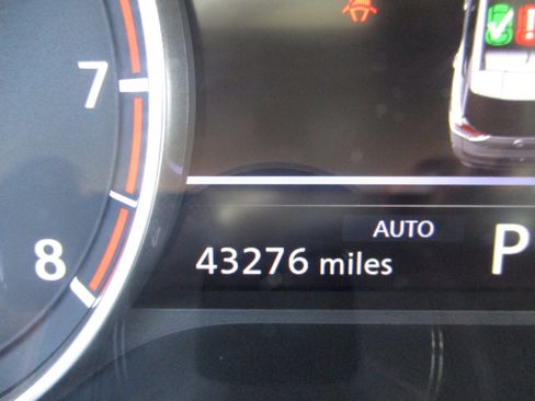 Used 2023 Nissan Rogue SV AWD/4WD image 12