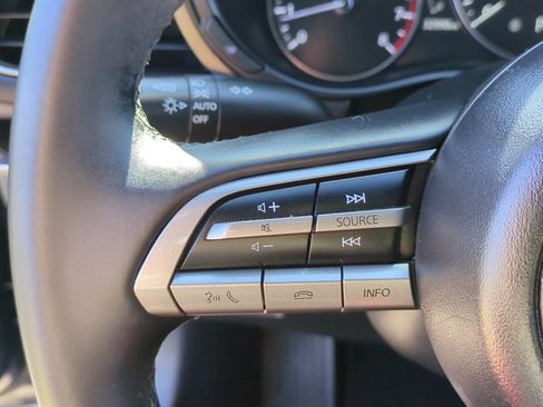 Used 2023 MAZDA MAZDA3 s image 18