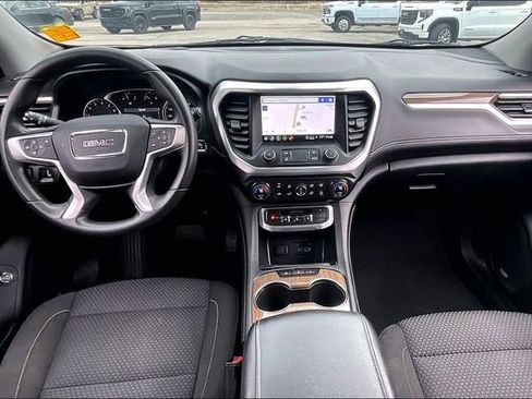 Used 2023 GMC Acadia SLE w/ Driver Convenience Package image 7