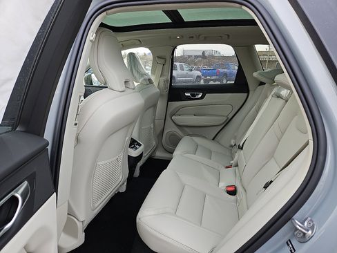 New 2026 Volvo XC60 B5 Ultra w/ Protection Package Premier image 8