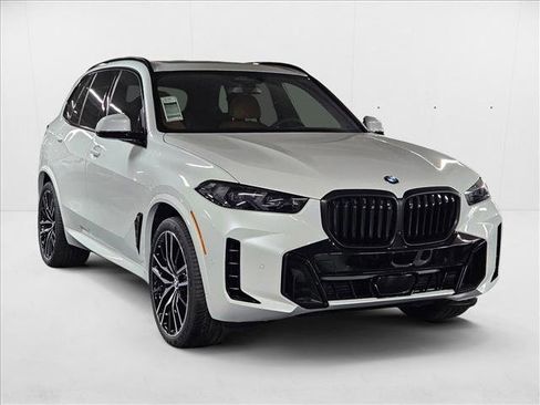 New 2026 BMW X5 sDrive40i w/ M Sport Package image 3