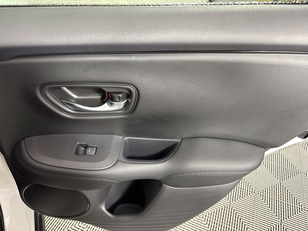 Used 2027 Honda HR-V LX image 19
