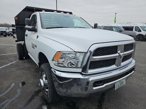 Used 2018 RAM 3500 Tradesman w/ Power & Remote Entry Group image 3