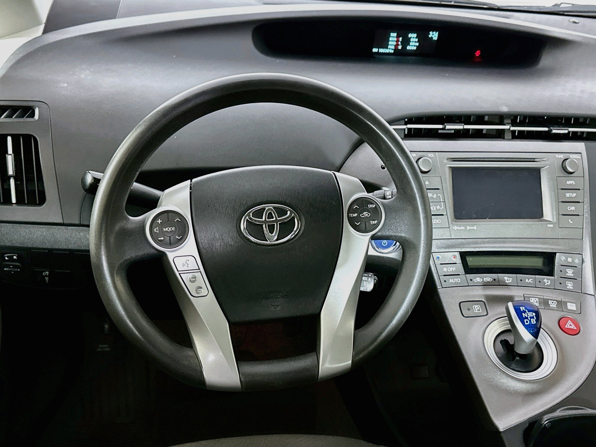 Used 2014 Toyota Prius Three FWD image 17