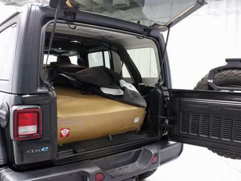Used 2024 Jeep Wrangler Unlimited AWD/4WD image 14