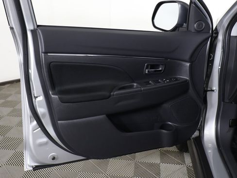 Used 2024 Mitsubishi Outlander Sport LE image 19