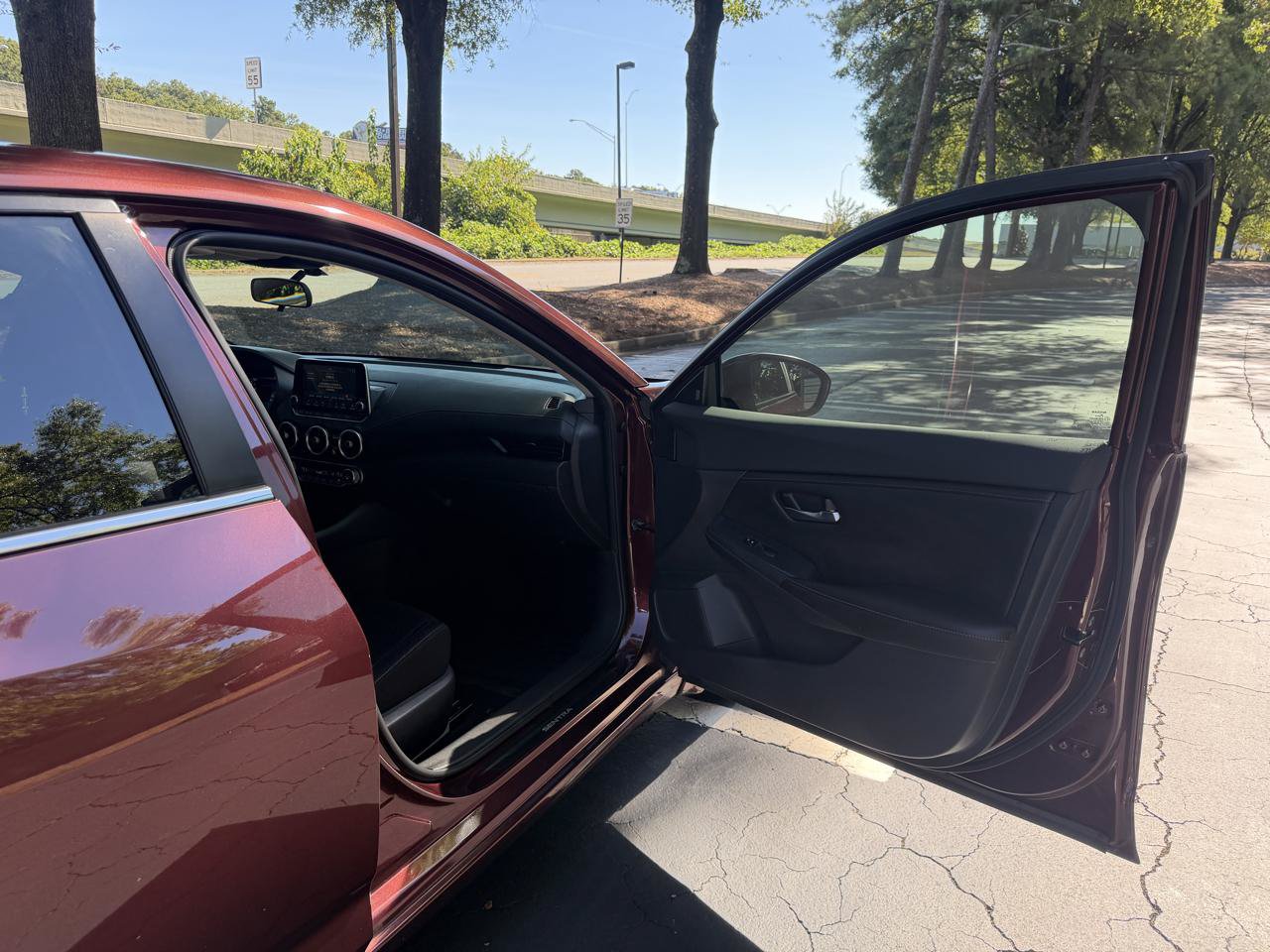 Used 2021 Nissan Sentra SV FWD image 17